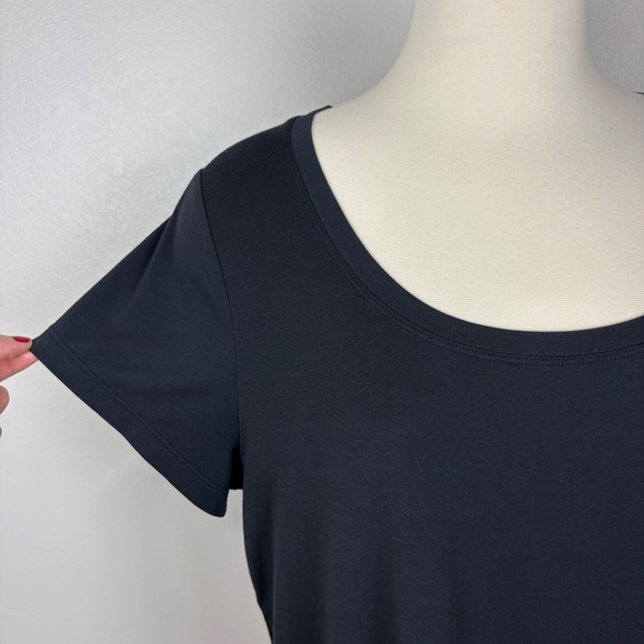 Athleta Stratus II Tee Shirt Size M Black Short Sleeve Scoop Neck Gym Yoga Sport - Picture 5 of 13